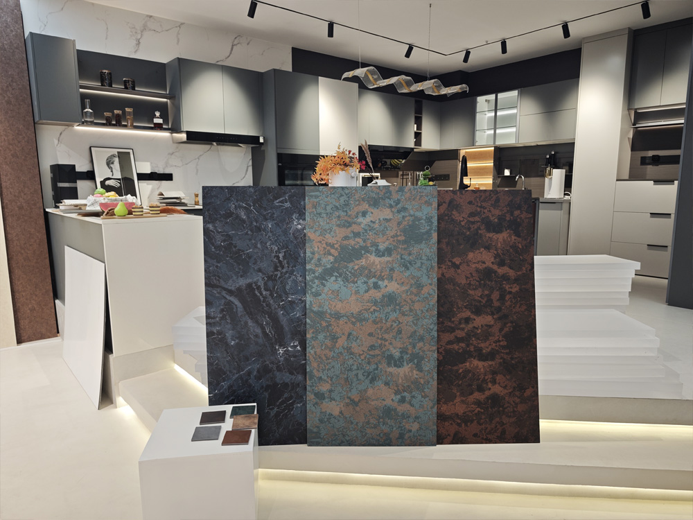 Как при небольшом бюджете воплотить в жизнь грандиозные дизайнерские идеи? Роскошная декоративная ПВХ-пленка под камень меняет представление об элитном декоре!