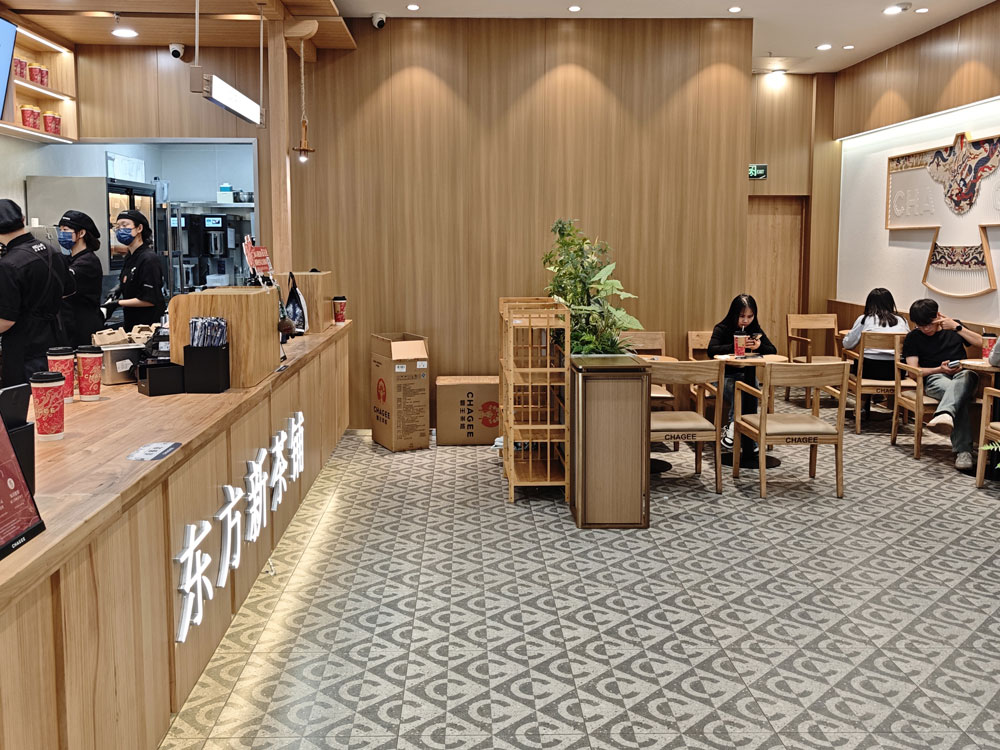 चेन बेवरेज स्टोर्स के लिए त्वरित नवीनीकरण: 7-दिवसीय मेकओवर और पीवीसी डेकोरेटिव फिल्म्स ब्रांड मानकीकरण को कैसे बढ़ावा देती हैं