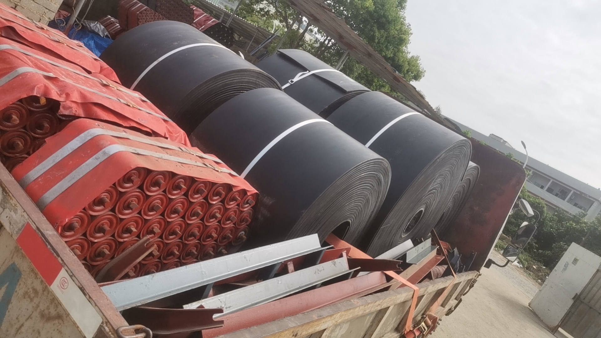 Steel Wire Conveyor Belt