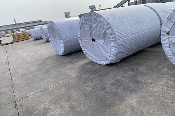 What types of wear-resistant conveyor belts are there?