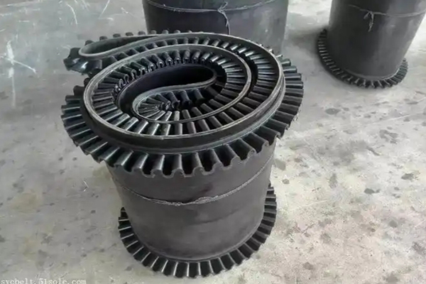 Advantages and maintenance methods of skirt baffle conveyor belts