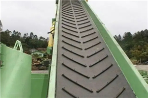 Main features of patterned conveyor belts