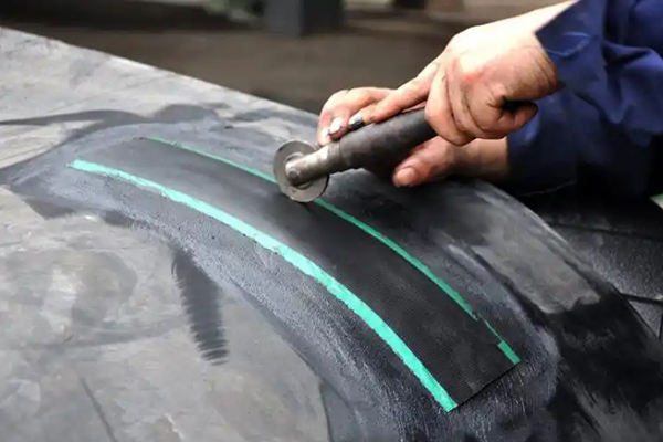 How to reduce the occurrence of conveyor belt tearing accidents?