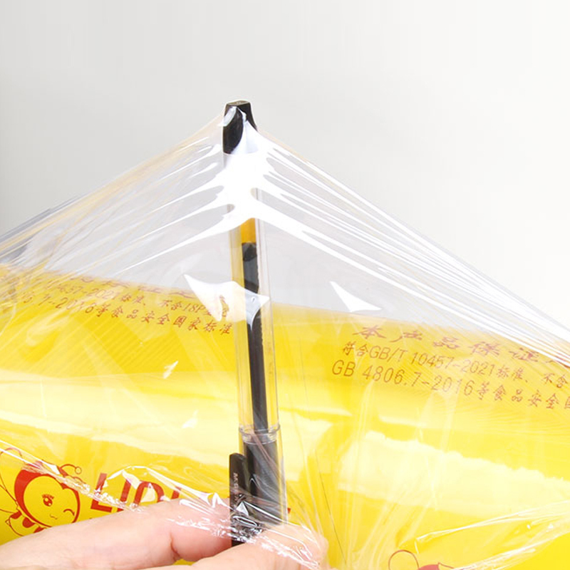 Plastic wrap for food