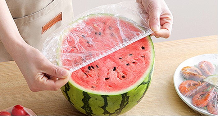 Sticky plastic wrap