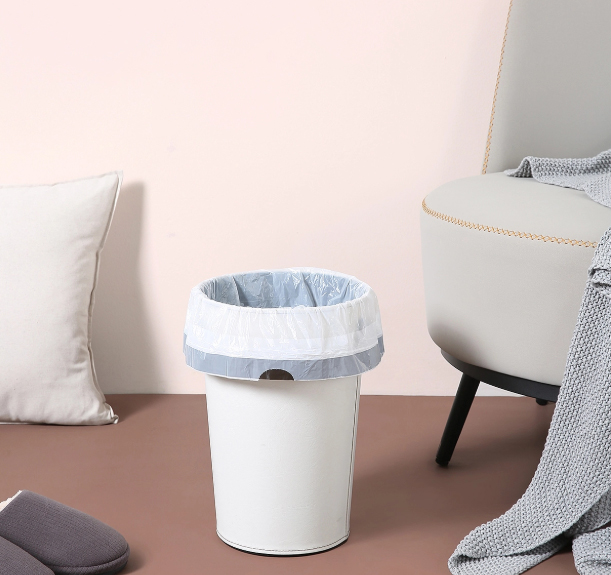 ゴミ袋の物語：清潔さの見えないヒーロー