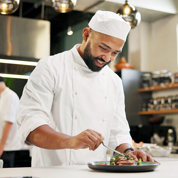 Gants jetables pour répondre aux besoins d'hygiène des restaurants au Royaume-Uni