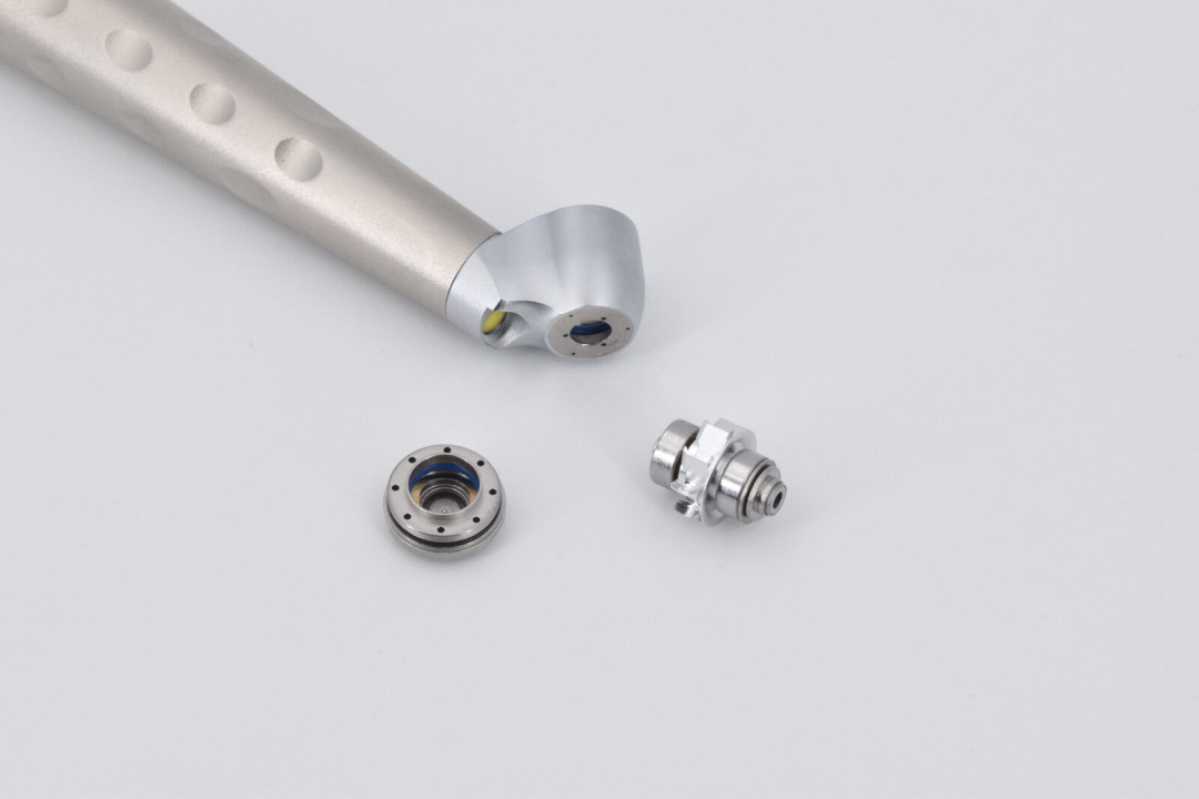 The Game-Changer in Alveolar Surgery: 45° Pressurized Triple-Nozzle Handpiece The Game-Changer in Alveolar Surgery: 45° Pressurized Triple-Nozzle Handpiece