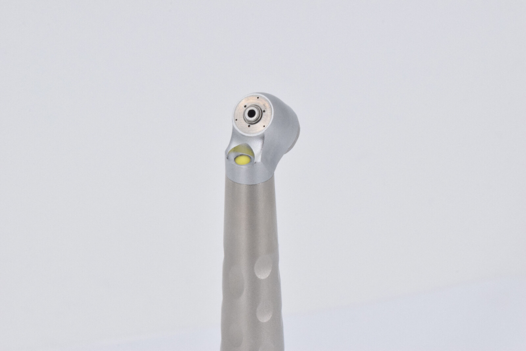 The Game-Changer in Alveolar Surgery: 45° Pressurized Triple-Nozzle Handpiece The Game-Changer in Alveolar Surgery: 45° Pressurized Triple-Nozzle Handpiece