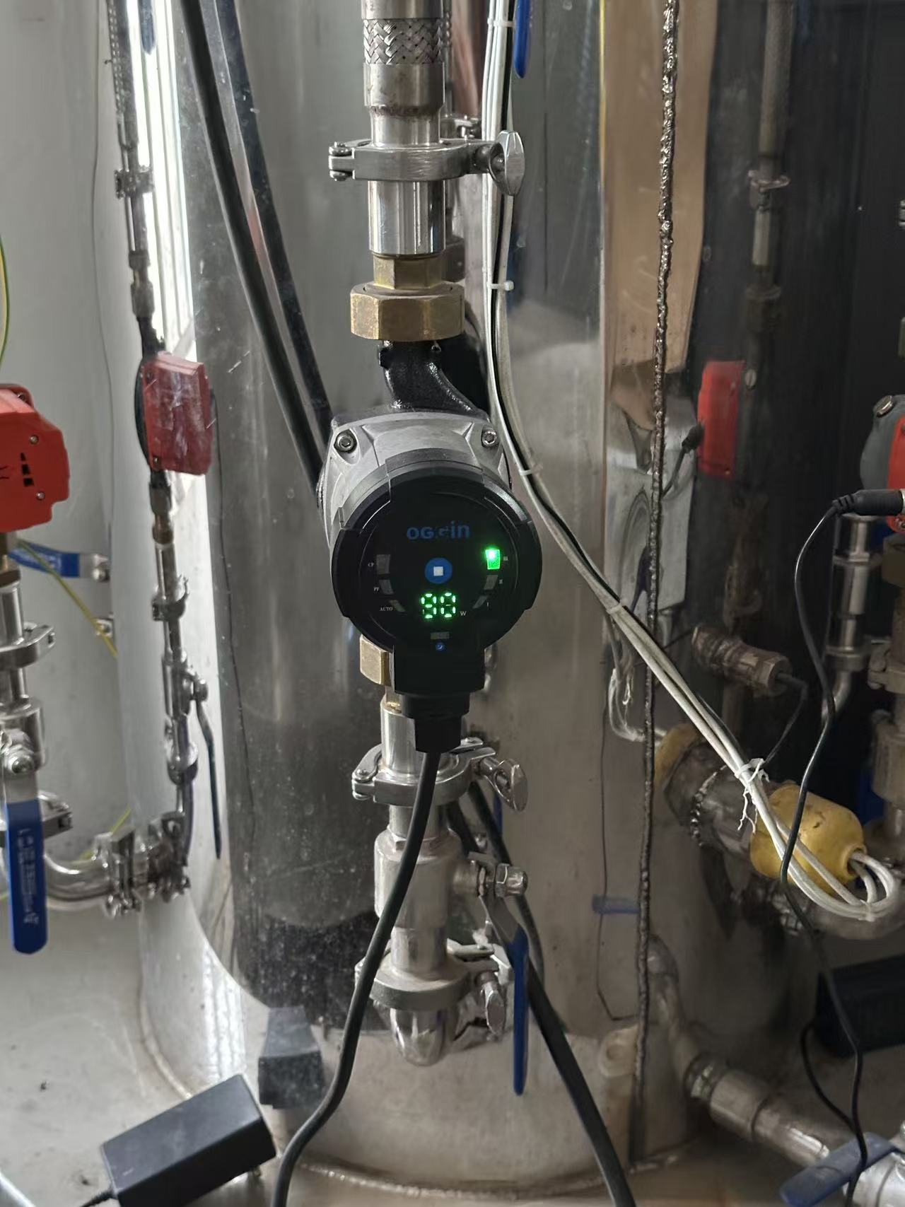 AJP25-6-180FB permanent magnet inverter circulation pump AJP25-6-180FB permanent magnet inverter circulation pump