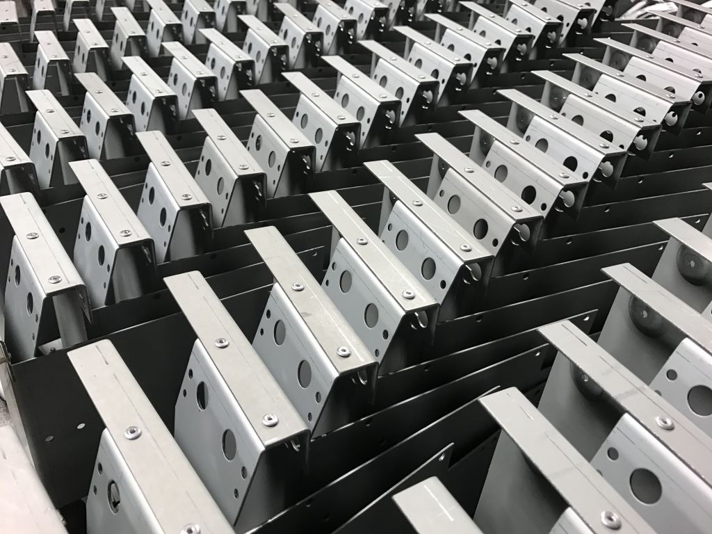 Découpe laser de métal sur mesure pour l'excellence dans la fabrication