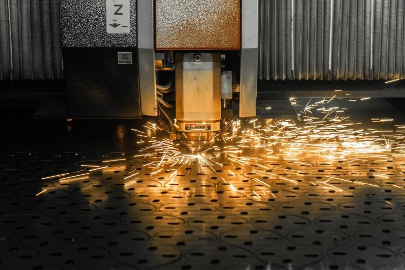 How to Choose the Right Metal Fabricator for Your Needs