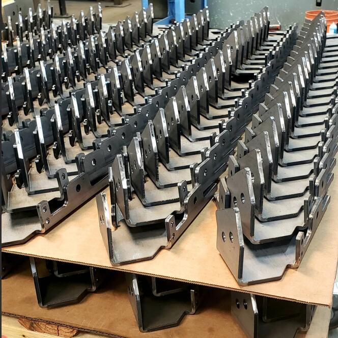 Pièces de fabrication en acier OEM Emboutissage Soudage Services de pliage Fabrication de tôles