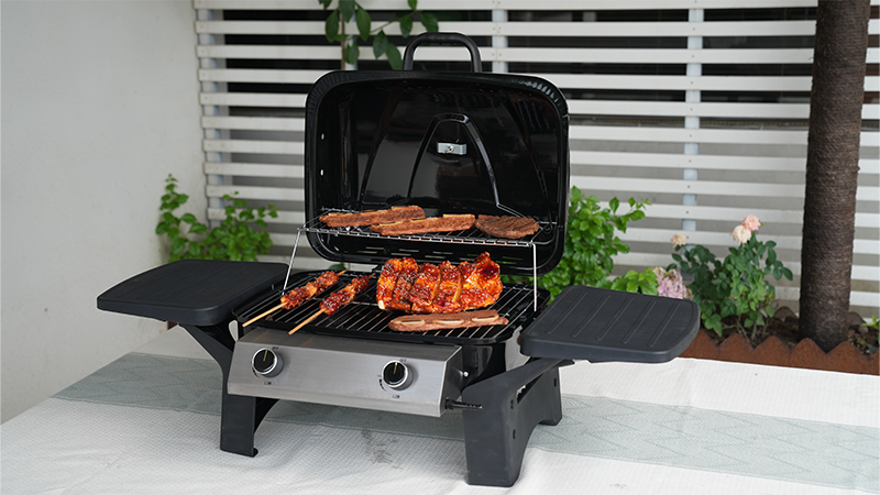 gas grill with griddle