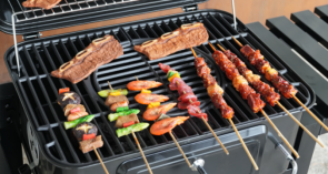 barbecue smoker