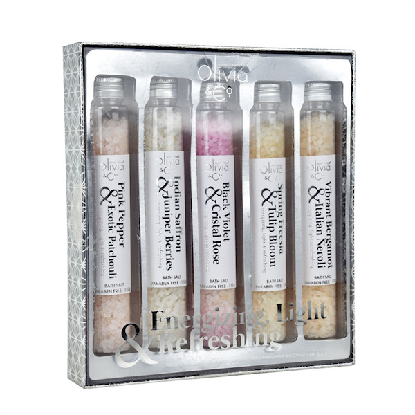 What are the benefits of bath salt sets?