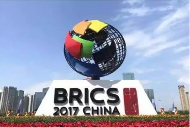 BRICS Summit Golden Dragon Castor Bus with Kowloon Castor Series Seats
