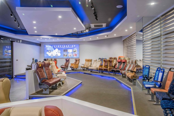 German customer visits Jincheng seat company and jointly explores new prospects