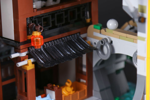 Explore the Thrilling NINJAGo city 70620 set