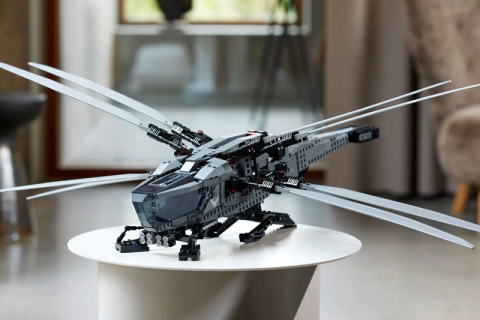 LEGO Dune 10327: Atreides Royal Ornithopter Now Available
