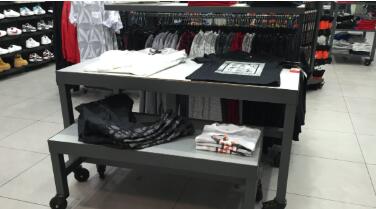 retail shelving