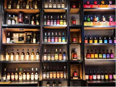 retail shelving