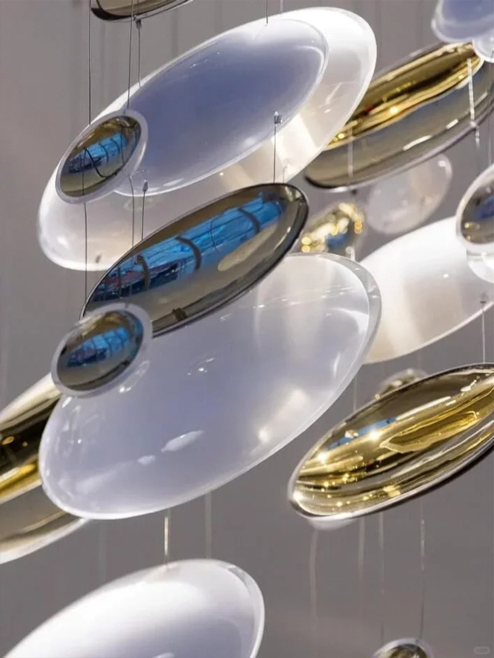 luxury ceiling chandelier