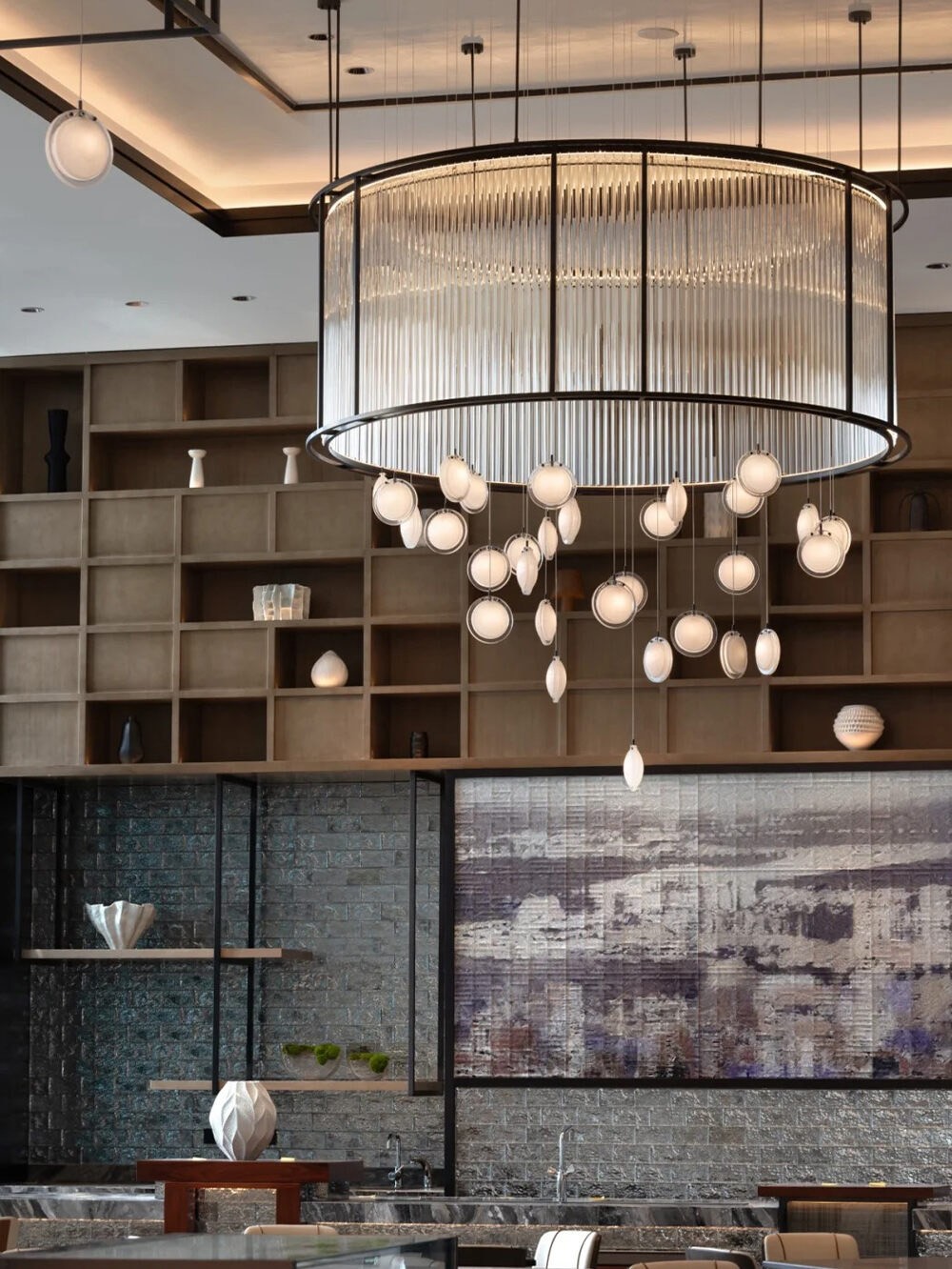 pendant lights and chandeliers