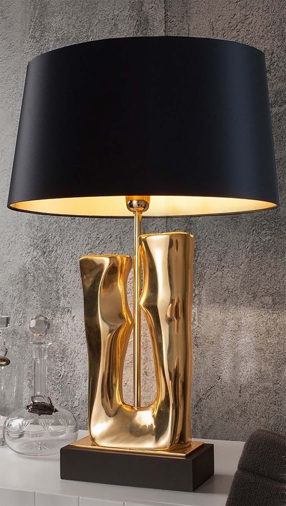 Artistic Design Desk Light