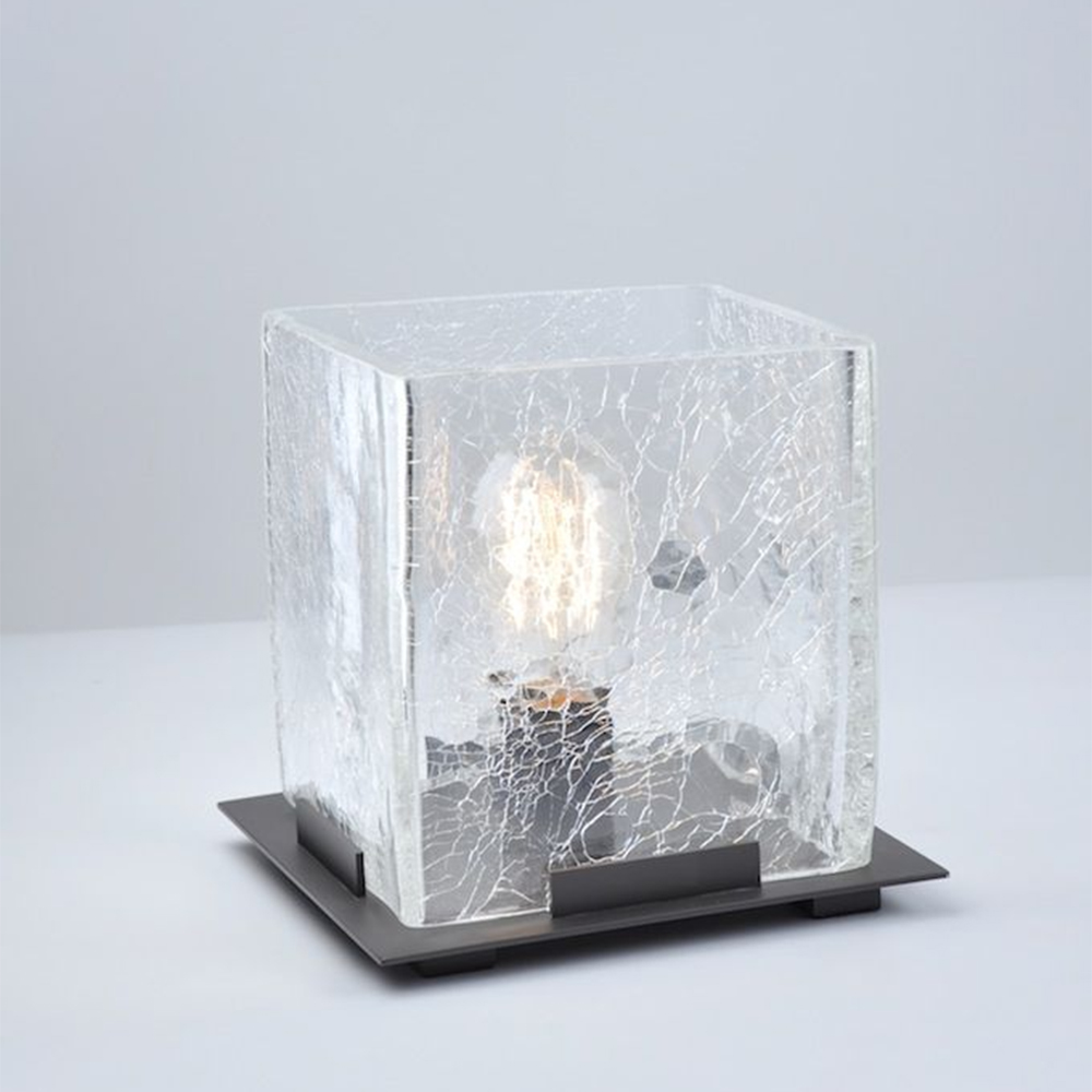 Simple designer bedside art lamp creative bedroom living room atmosphere table lamp