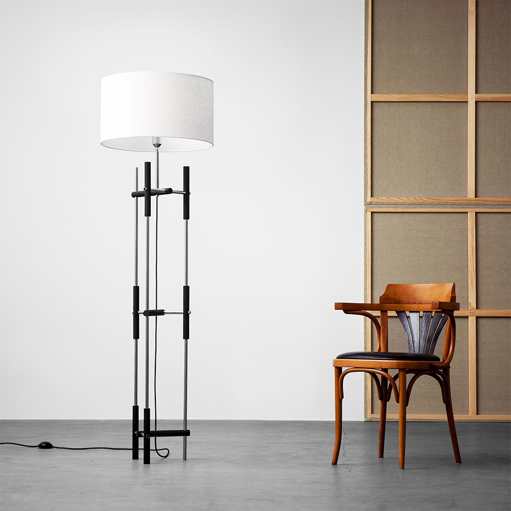 Modern simple LED floor lamp bedroom exhibition hall living room floor lamp
