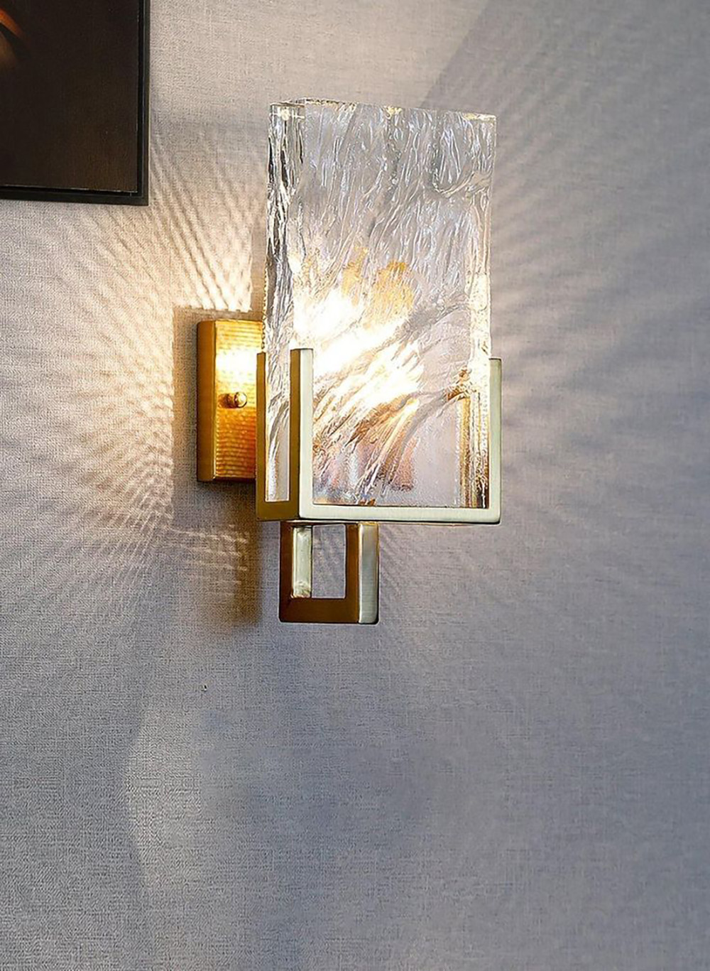 Nordic light luxury wall lamp living room background wall exquisite wall lamp