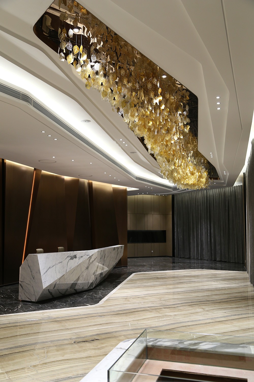 chandeliers and hanging lamps