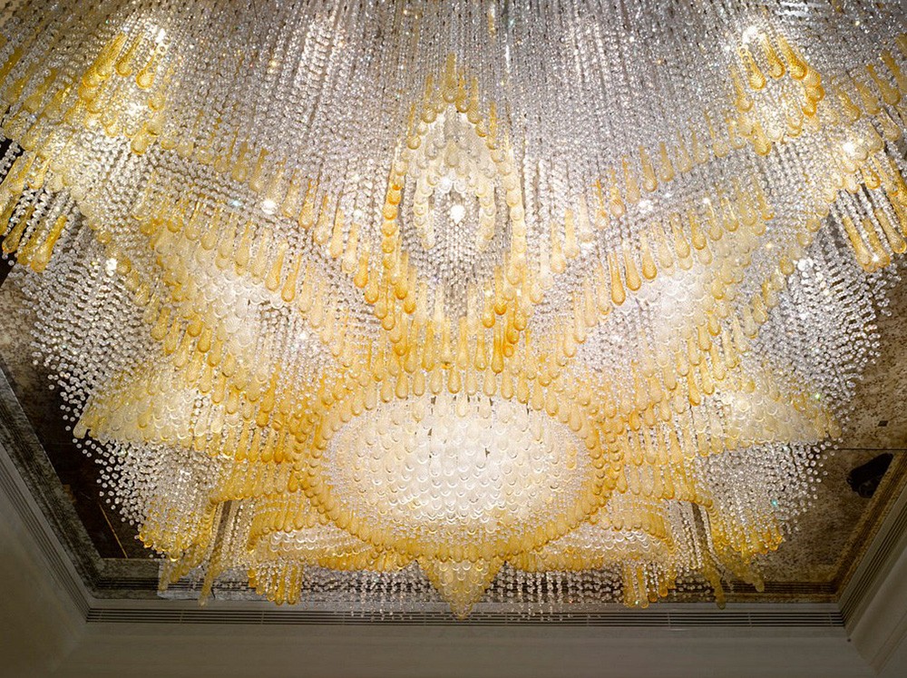 hotel lobby chandelier light