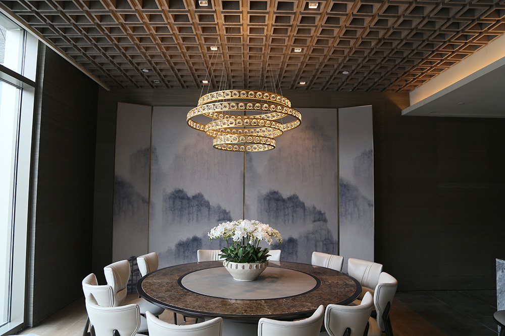 gold chandeliers ceiling luxury