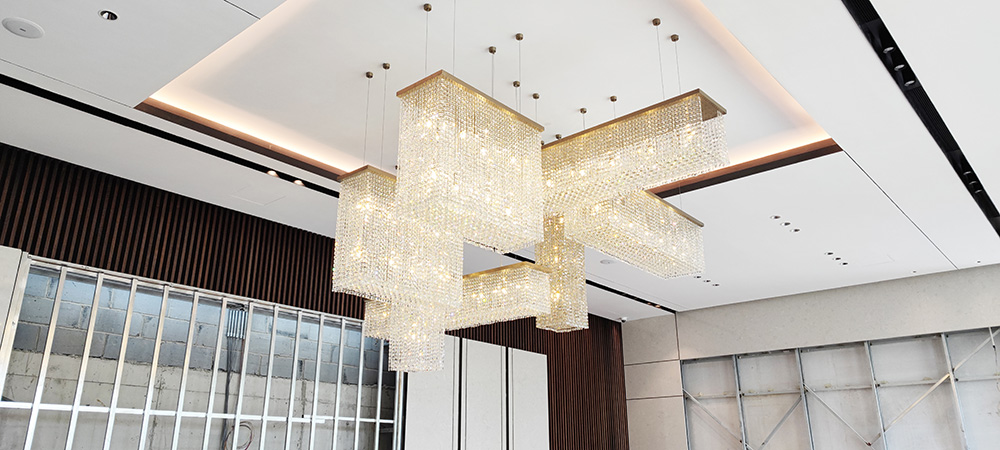 chandeliers ceiling gold
