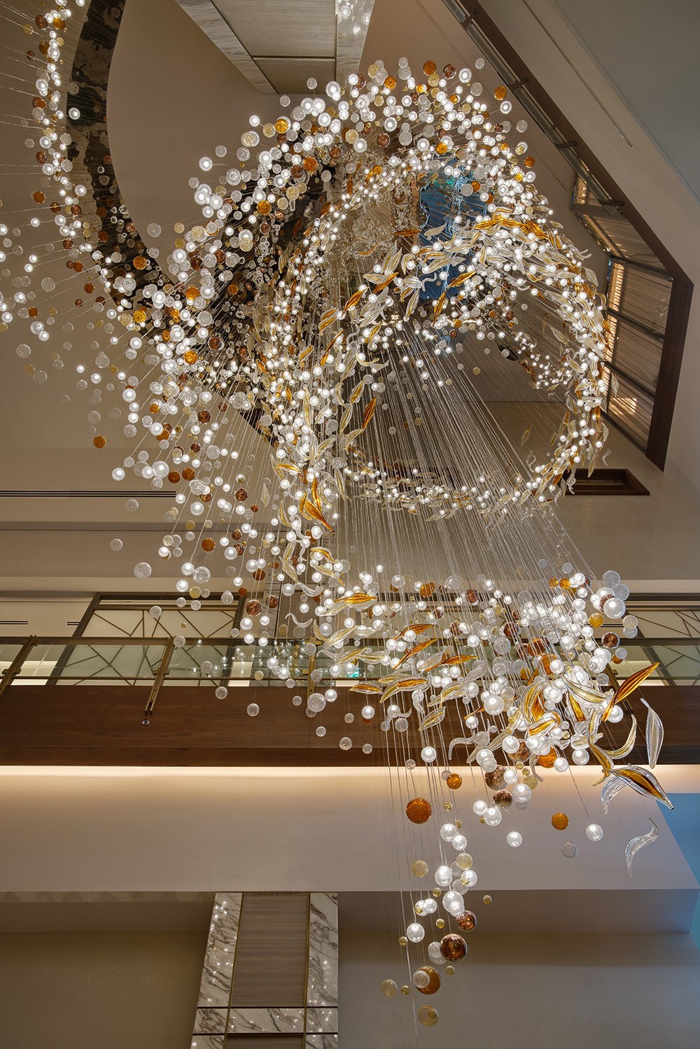 acrylic chandeliers for weddings