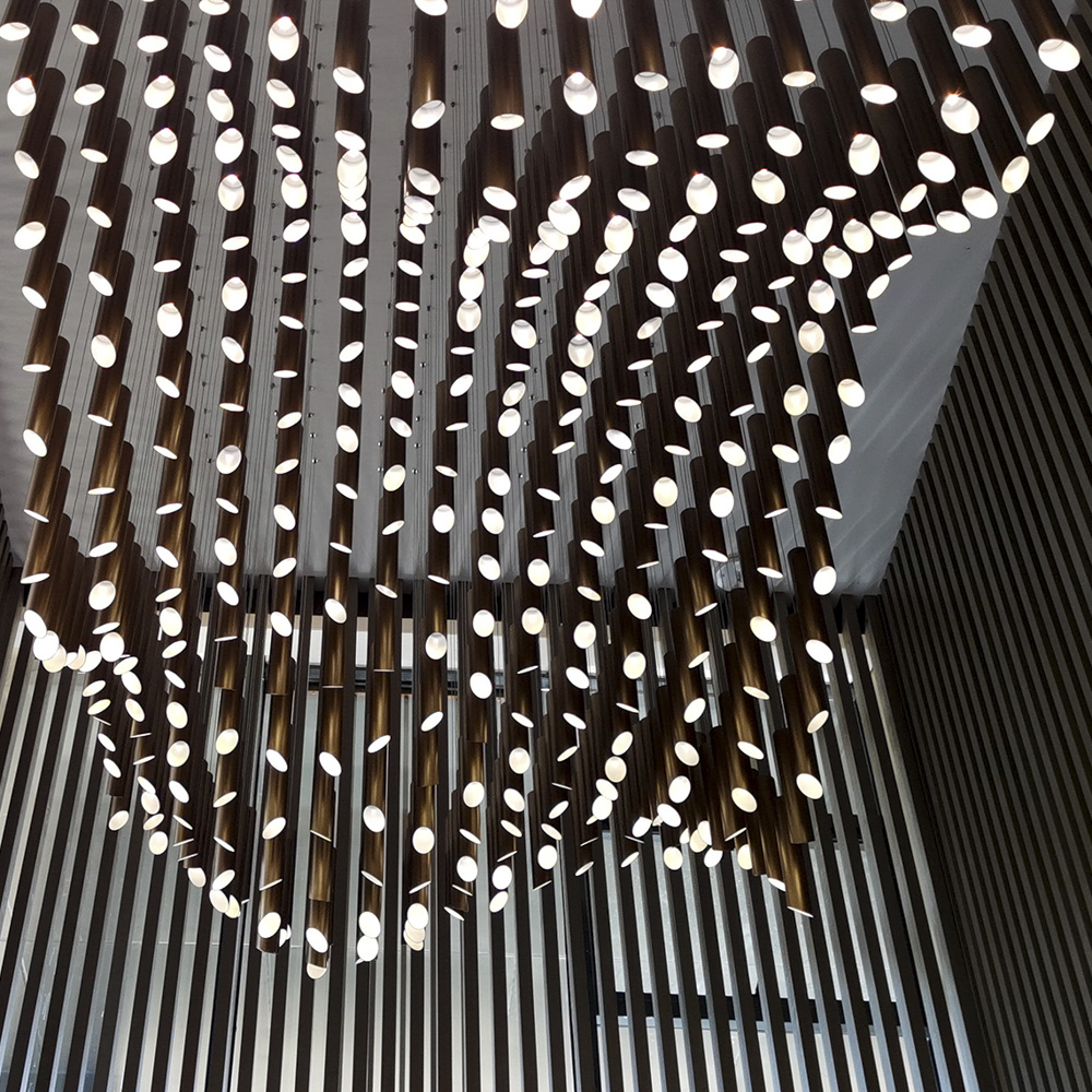Modern Home Decor Luxury Customized Large Size Ceiling Lamp Metal Decorative Design Chandelier for Hotel