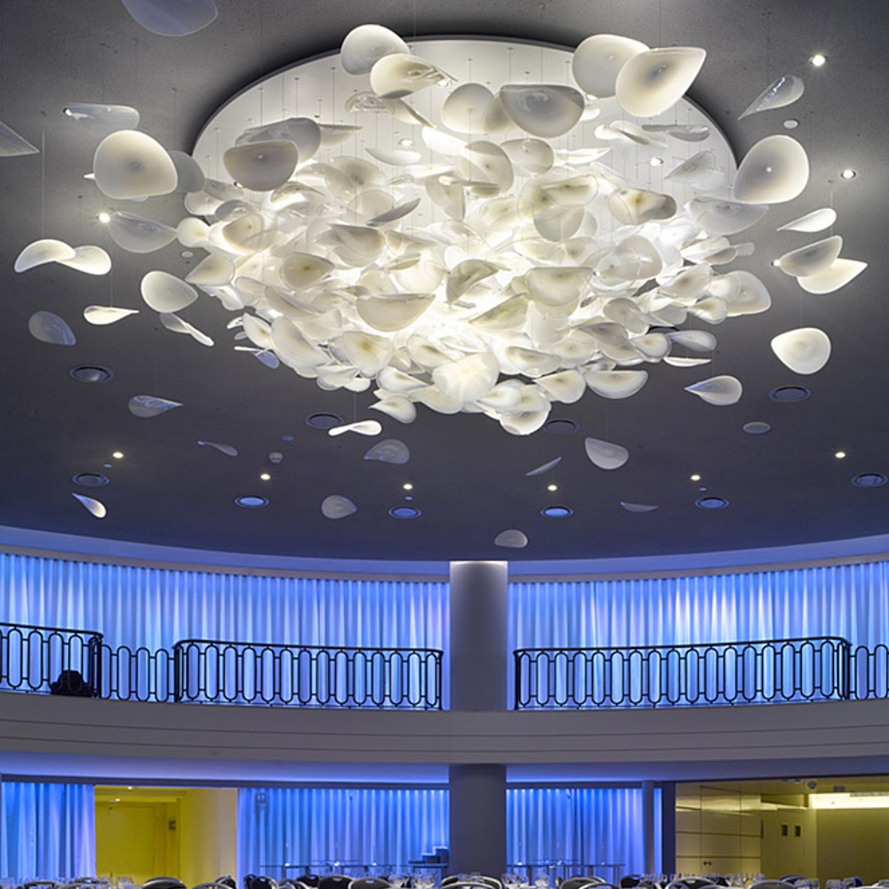 Modern dining pendant lamp, luxurious glass pendant lamp, restaurant customization