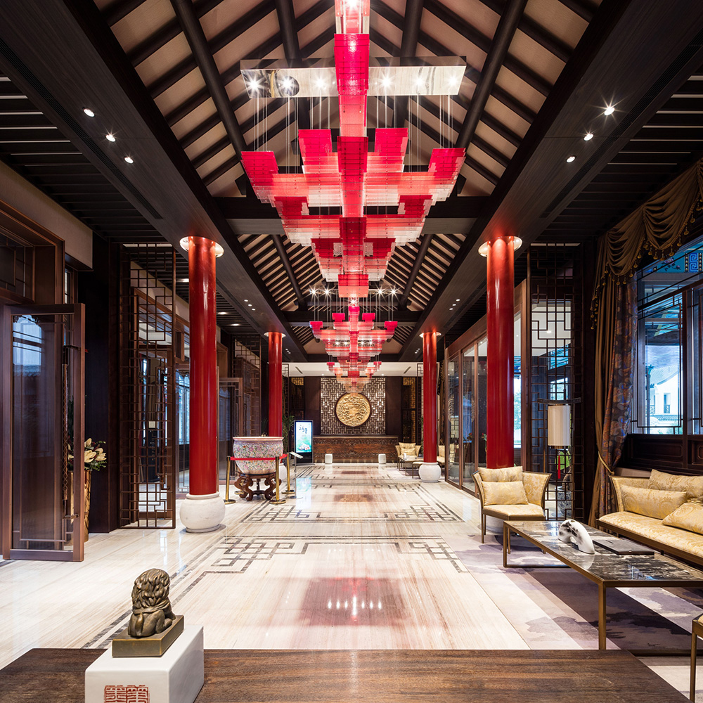 Choosing the Right Lighting for Hotel Restaurants: Crafting a Unique Dining Experience