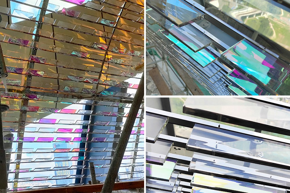 Luxurious crystal chandelier Luxurious crystal chandelier