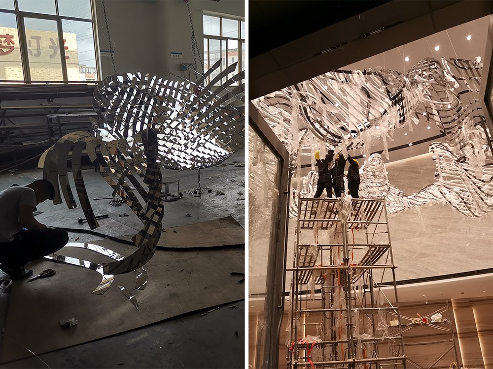 Luxurious large chandelier Luxurious large chandelier