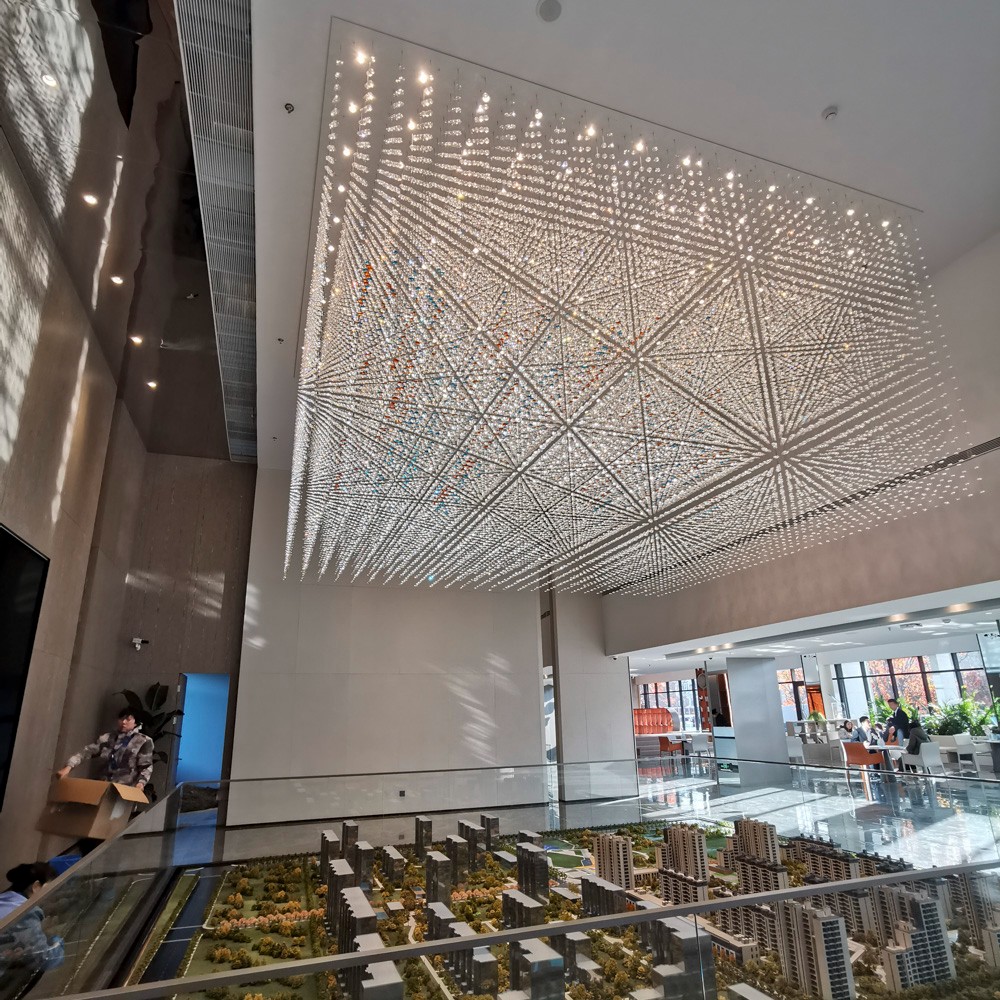 High-end and luxurious crystal chandelier High-end and luxurious crystal chandelier