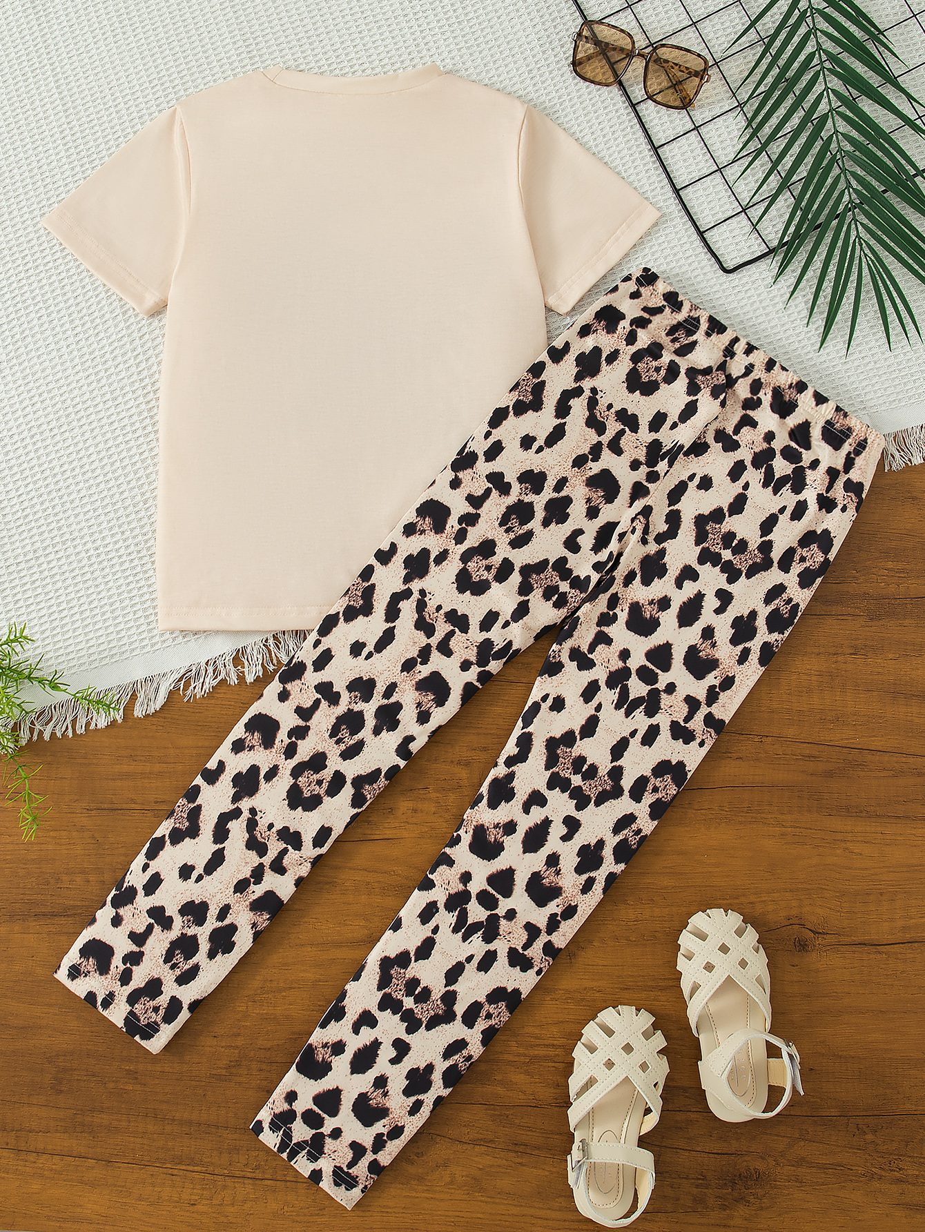 Girls Crop Tops and Leopard Print Pants Summer Clothing Sets