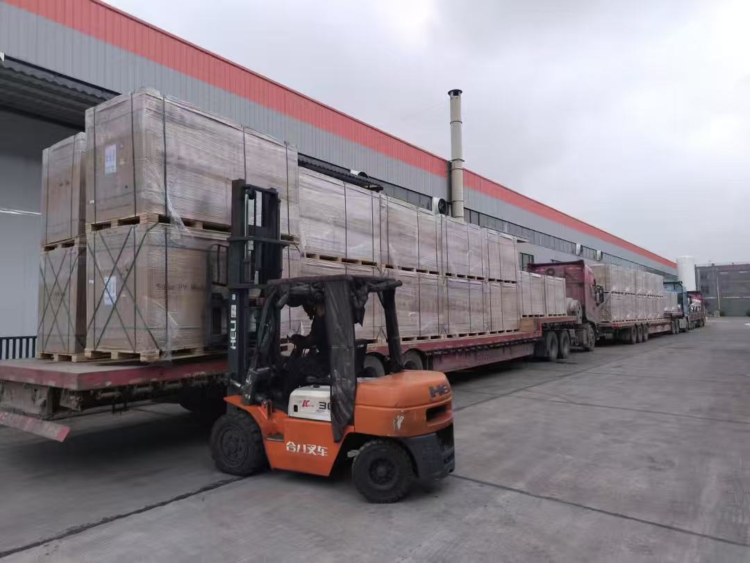 Solar Panel Full Container Shipment
