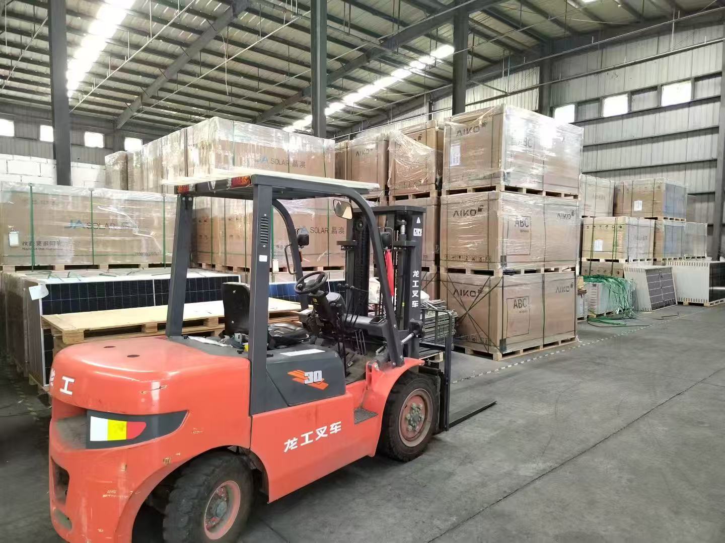 Bulk Solar Panel Delivery