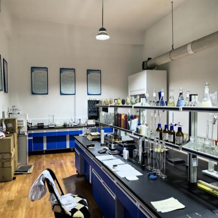 Black Tire Appearance Modifier Black Tire Appearance Modifier