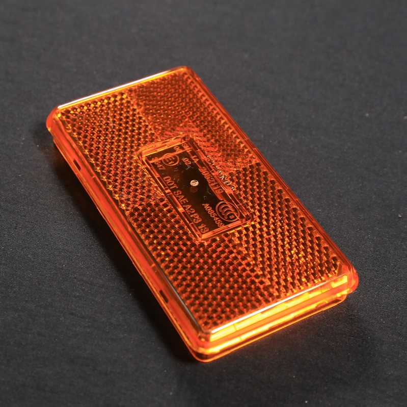 Injection Molding PMMA Acrylic Automotive Indicator Cap