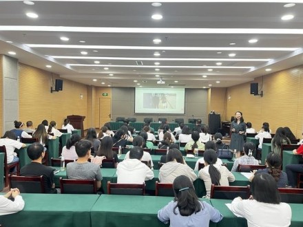 External training of international trade risks and prevention