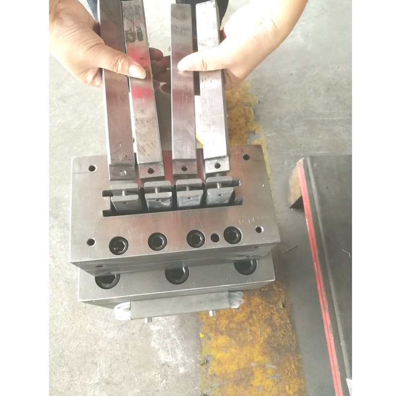 new design customized embossing WPC decking extrusion mould wood plastic profile extruder machine extrusion die with embossing